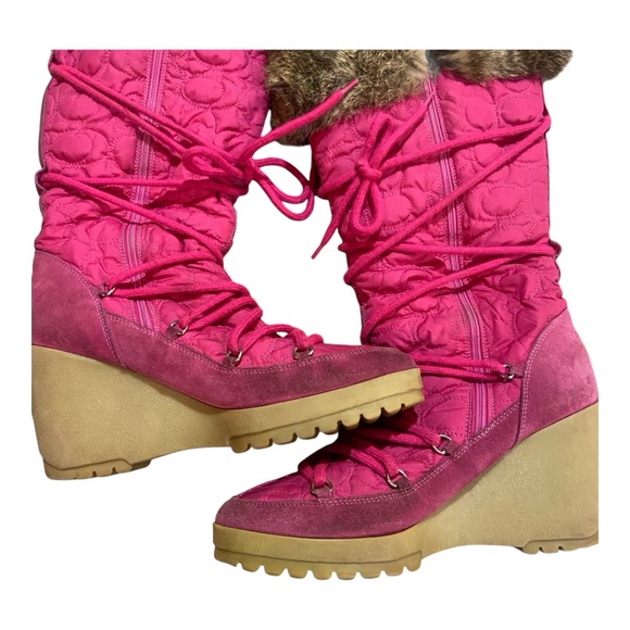 Coach Sofia Fuchsia Quilted Rabbit Fur Pink Boots
Sz 8.5 Wedge Platform - Picture 3 of 6